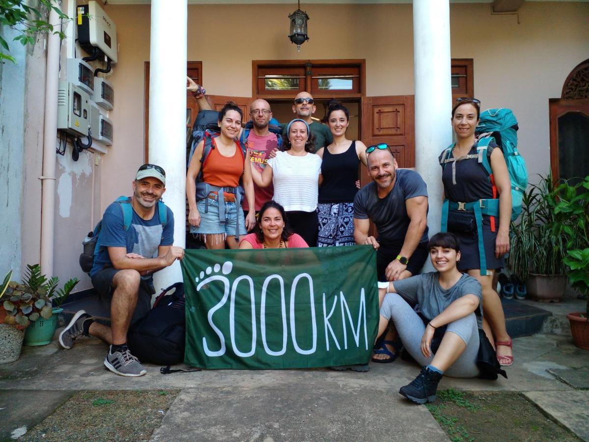 4Ty Two Homestay Galle Exteriör bild