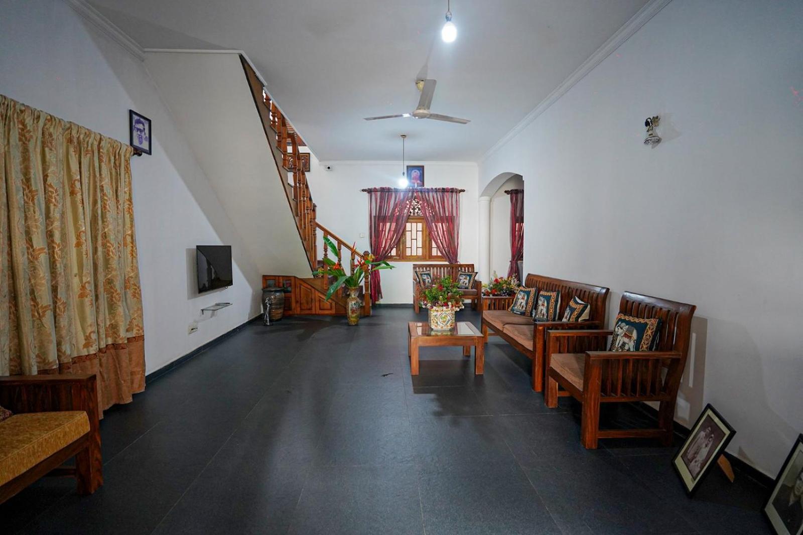 4Ty Two Homestay Galle Exteriör bild