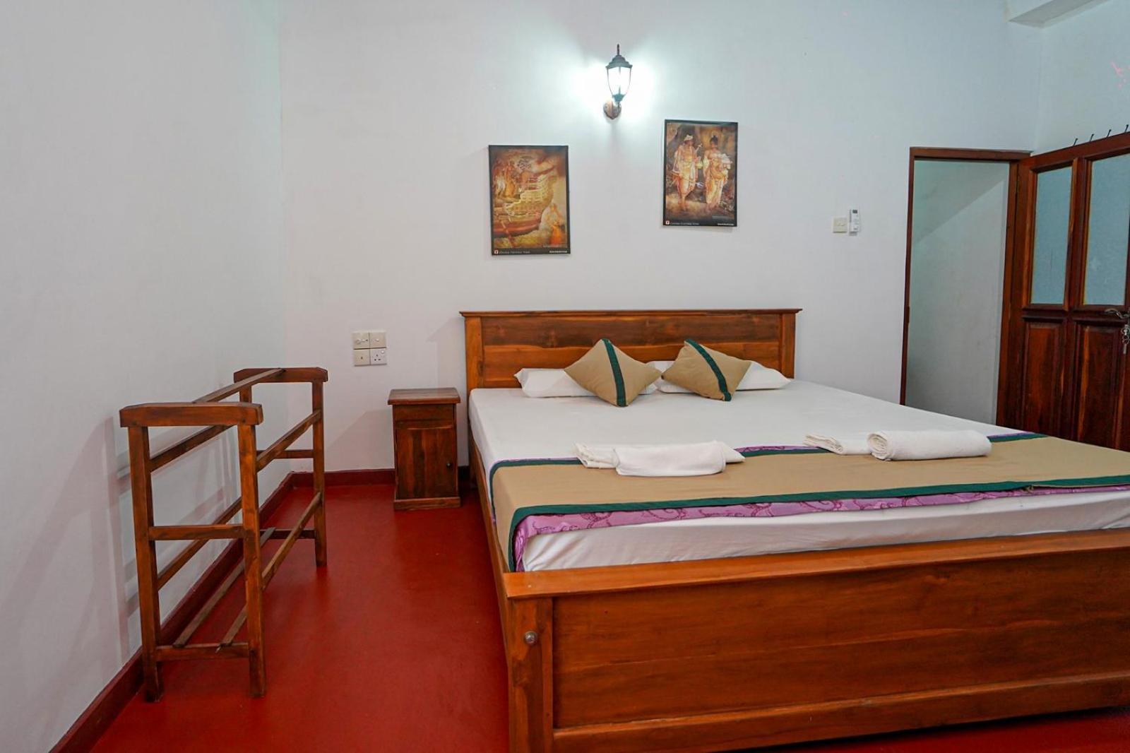 4Ty Two Homestay Galle Exteriör bild
