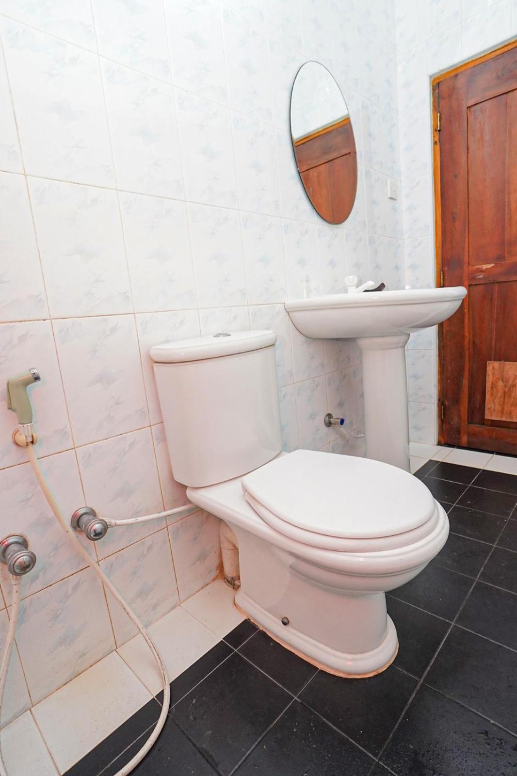 4Ty Two Homestay Galle Exteriör bild