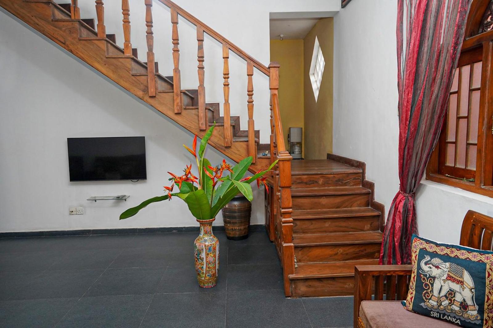 4Ty Two Homestay Galle Exteriör bild