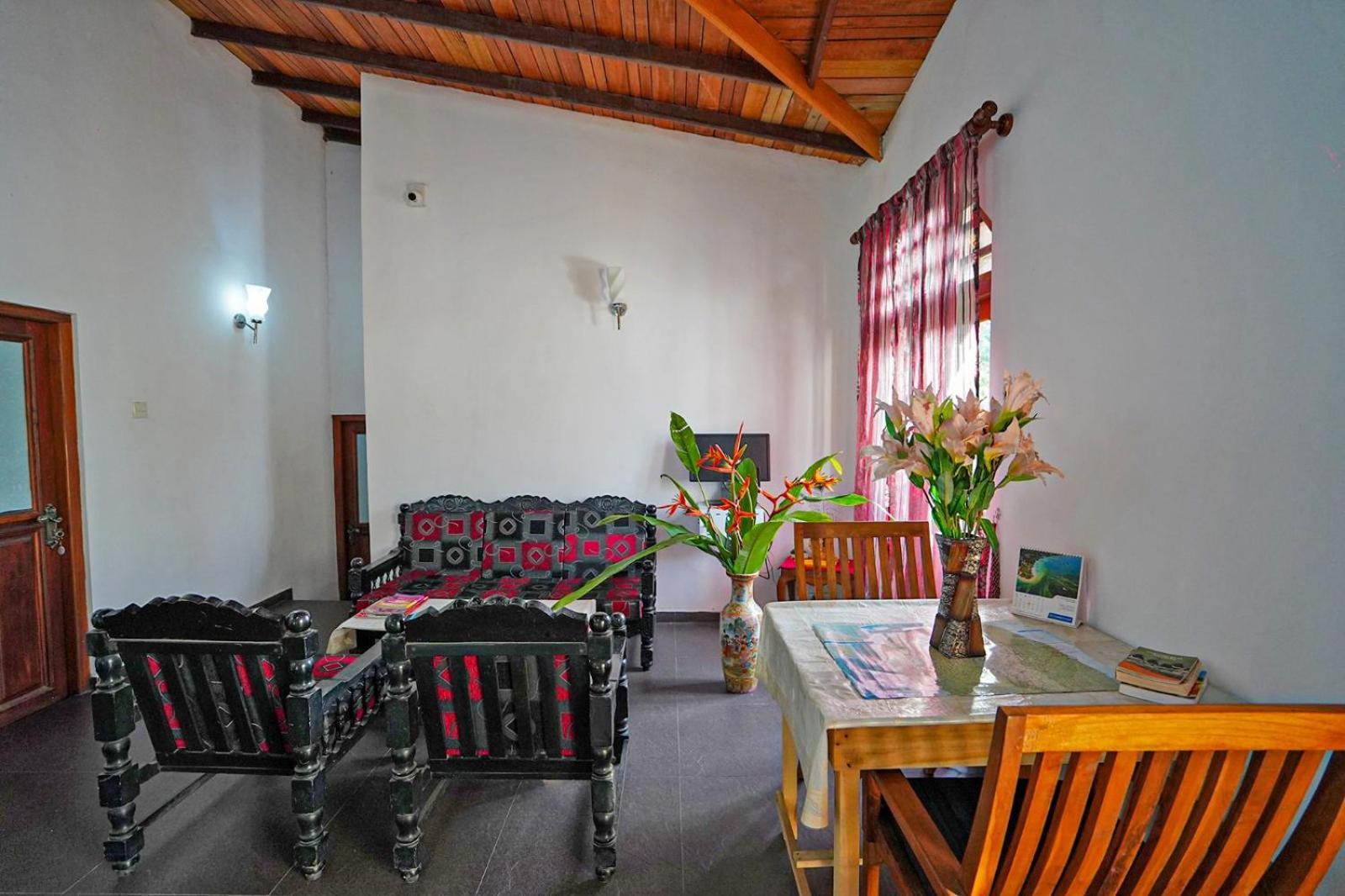 4Ty Two Homestay Galle Exteriör bild
