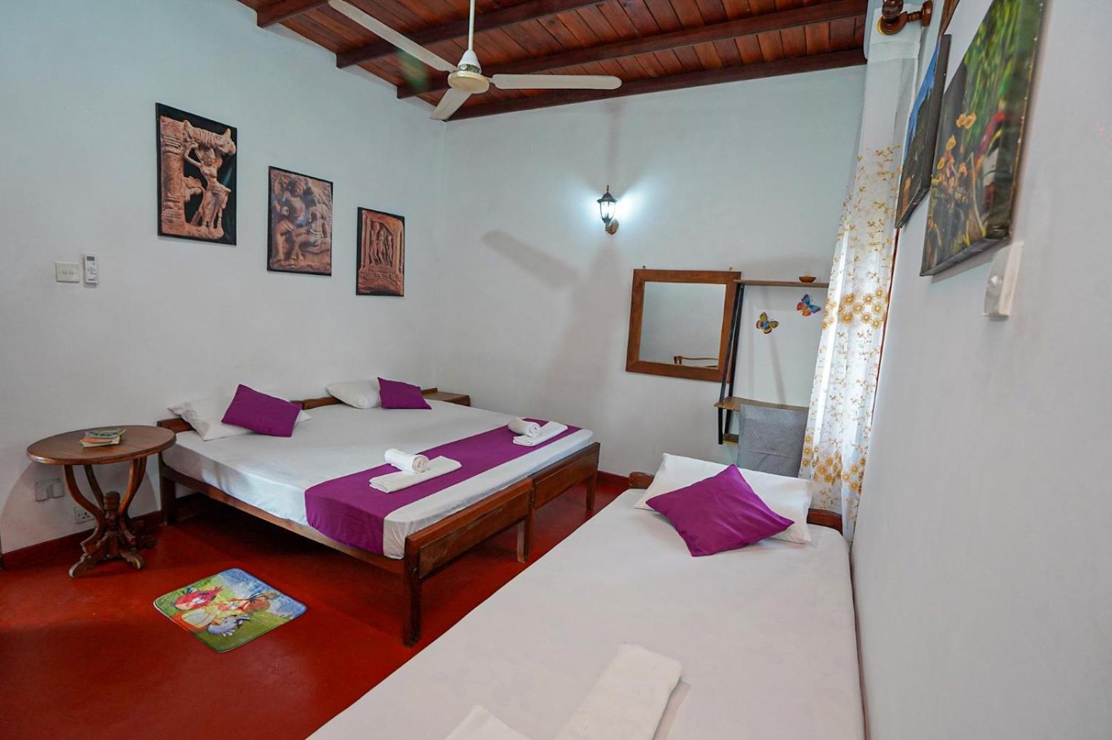 4Ty Two Homestay Galle Exteriör bild