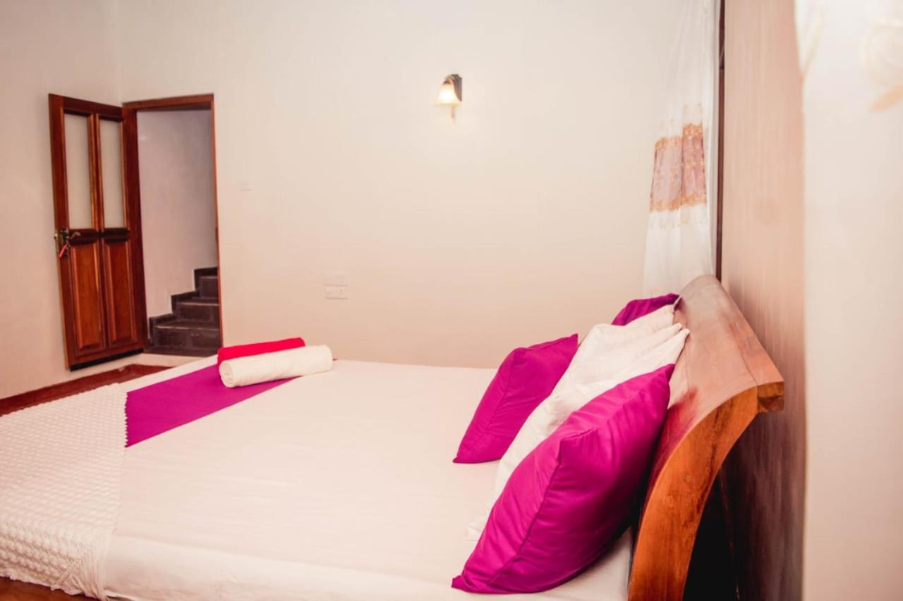 4Ty Two Homestay Galle Exteriör bild