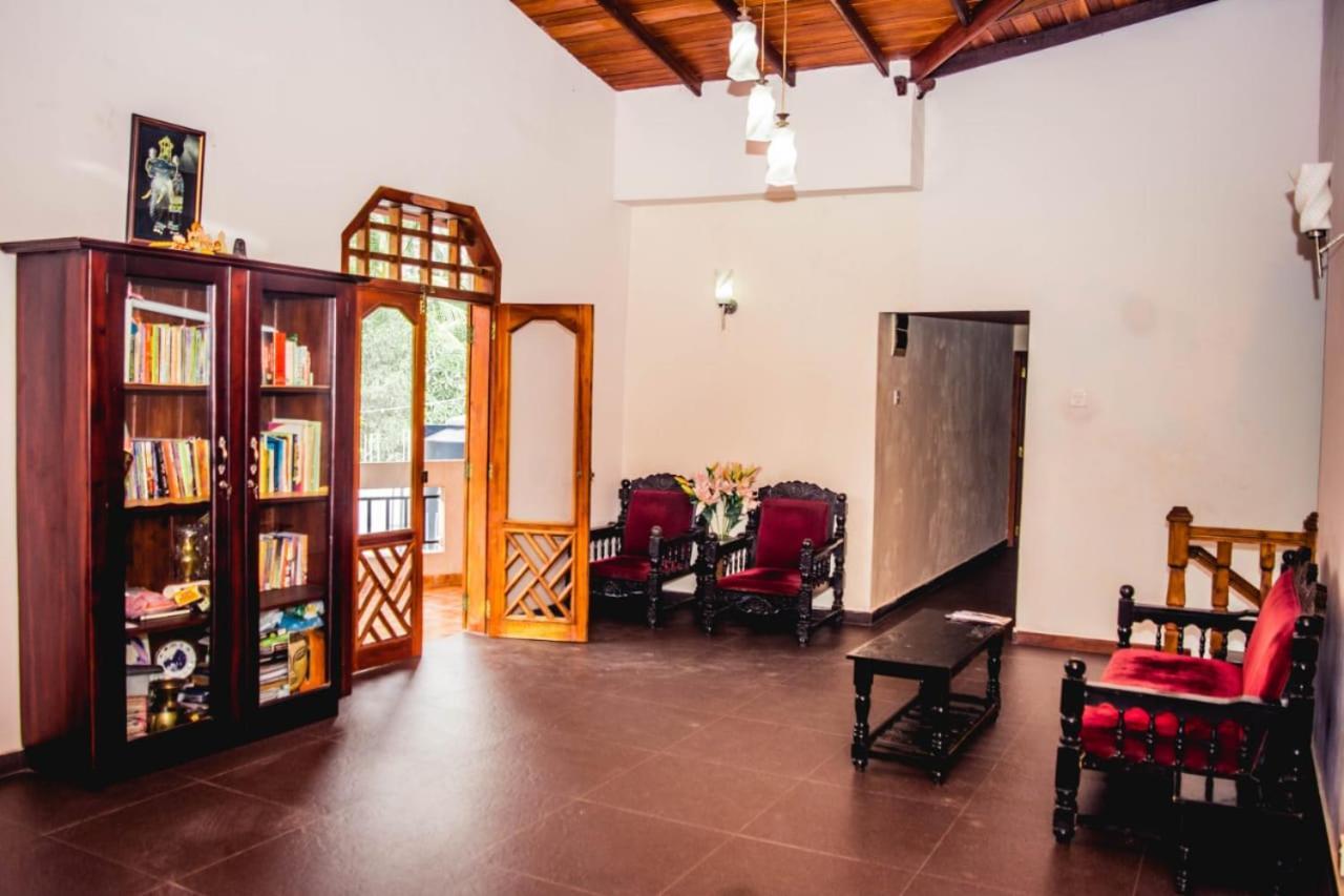 4Ty Two Homestay Galle Exteriör bild