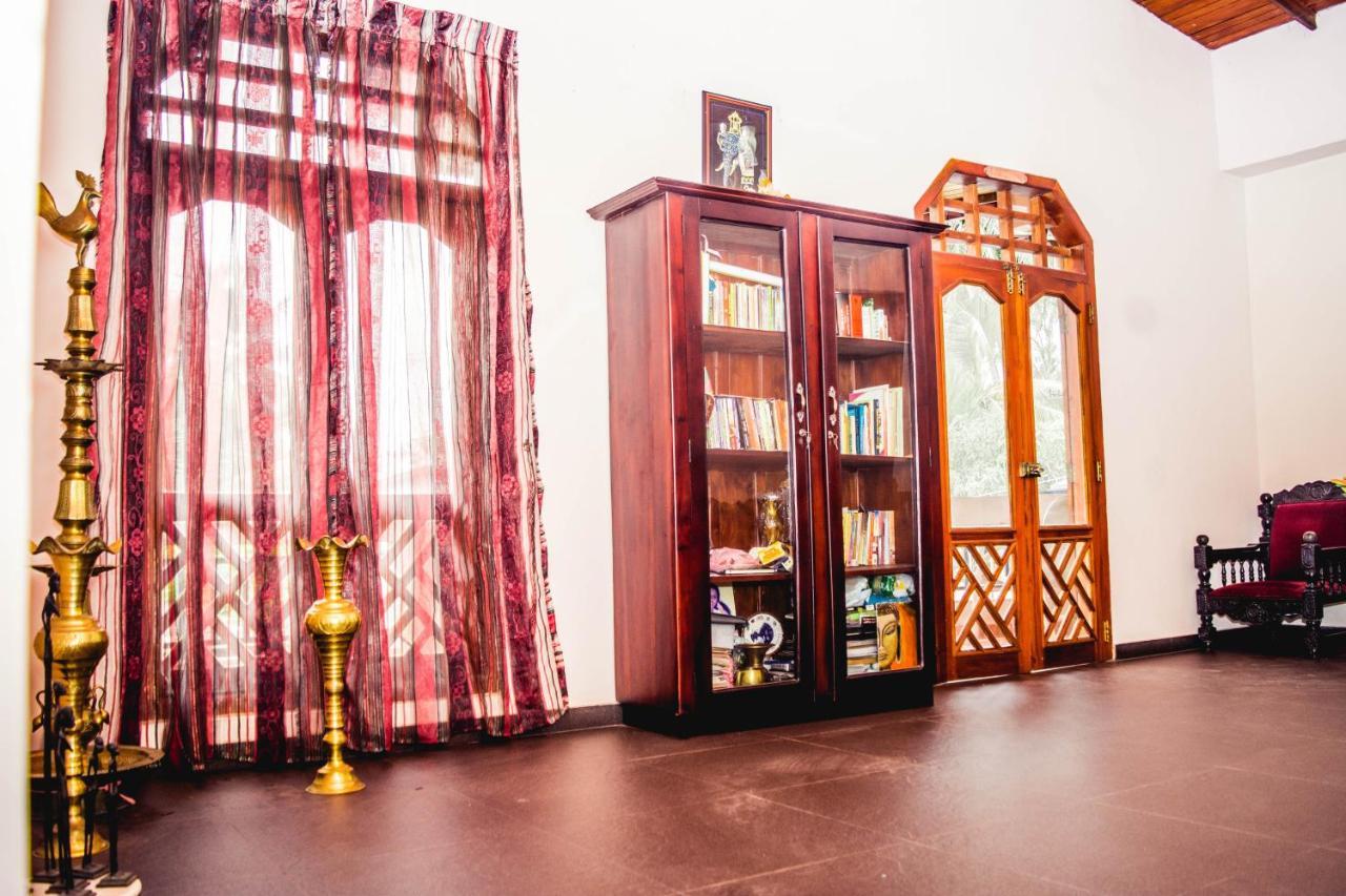 4Ty Two Homestay Galle Exteriör bild