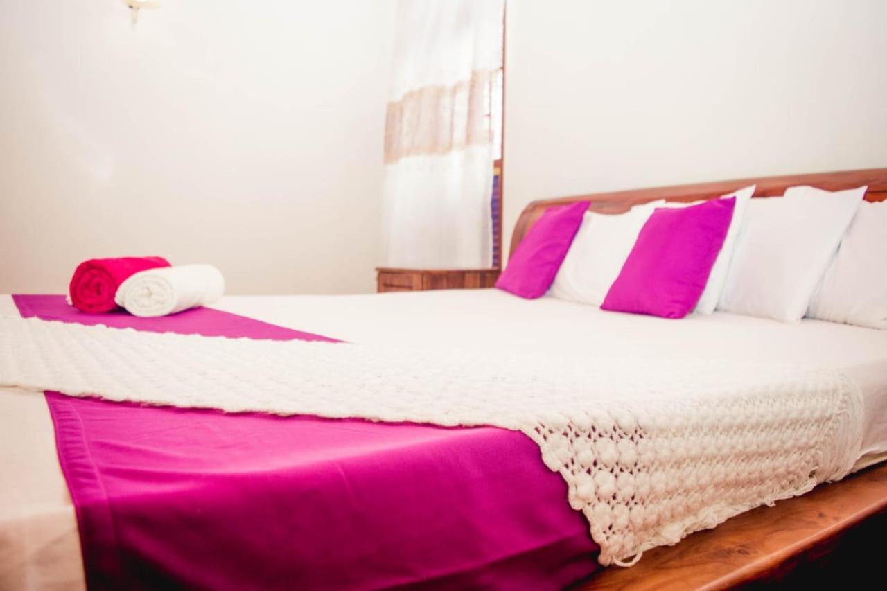 4Ty Two Homestay Galle Exteriör bild